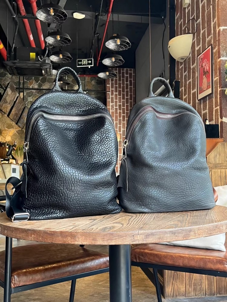 ソフト天然羊皮カジュアルバックパックユニセックスジップオフィ - Leather Work Bag Mens のレビューと価格