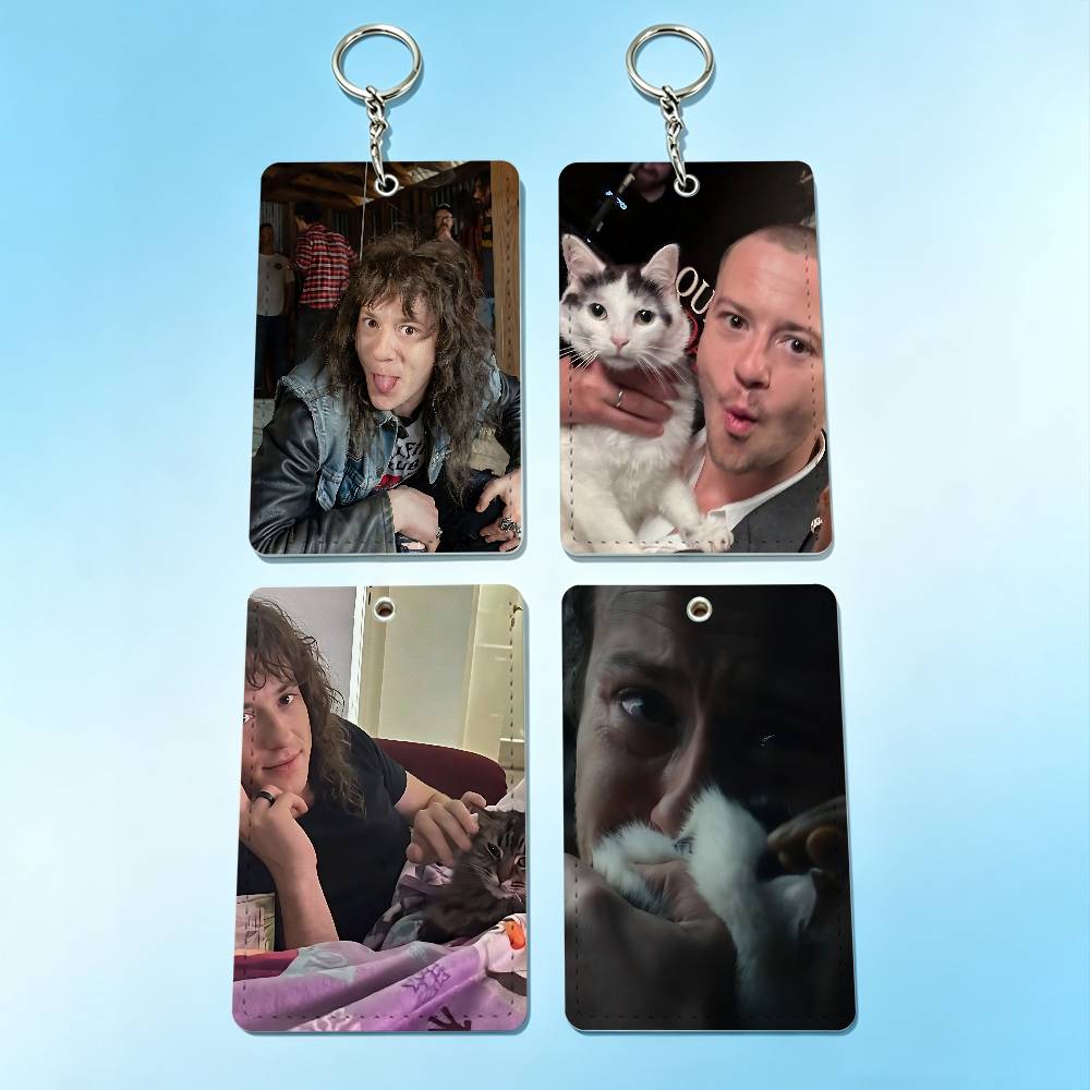 俳優 J-ジョセフ・クイン キャットバッジホルダーキーホルダ - Leatherwork Keychain のレビューと価格