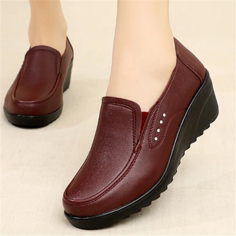 女性のためのカジュアルな革のウェッジシューズ,快適なスリッポ - Leather Work Flats Women のレビューと価格