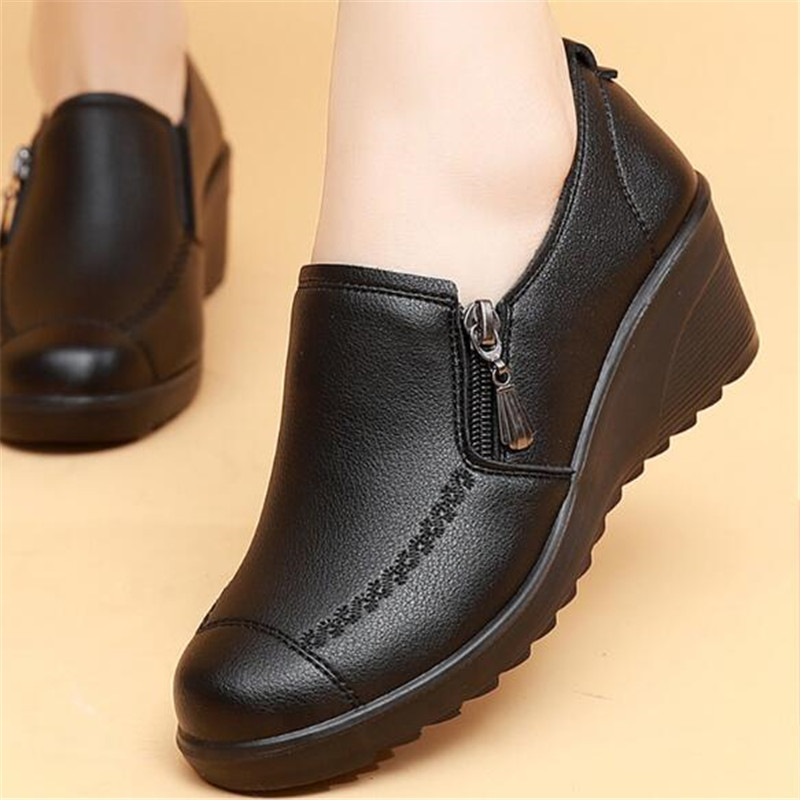 女性のためのカジュアルな革のウェッジシューズ,快適なスリッポ - Leather Work Flats Women のレビューと価格