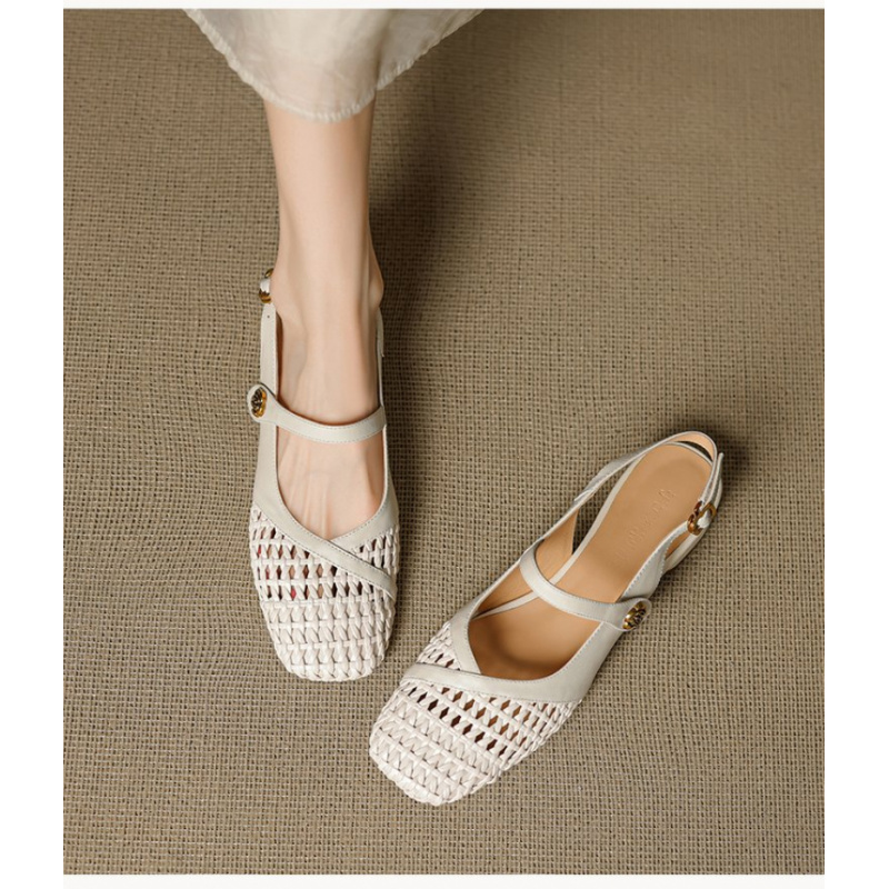 レディース クローズドトゥ サンダル 編み込み ホローアウト - Leather Work Flats Women のレビューと価格