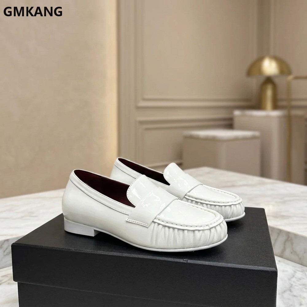 レディース本革ローファー、ローヒール、滑り止め、厚底、通勤靴 - Leather Work Flats Women のレビューと価格
